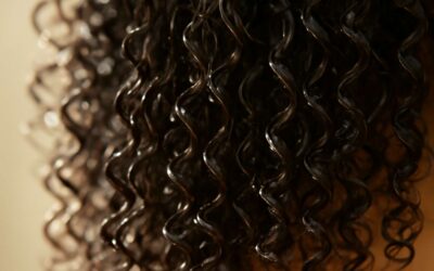 Transform Your Look with wet curly hair: Secrets for Defined, Bouncy Curls.